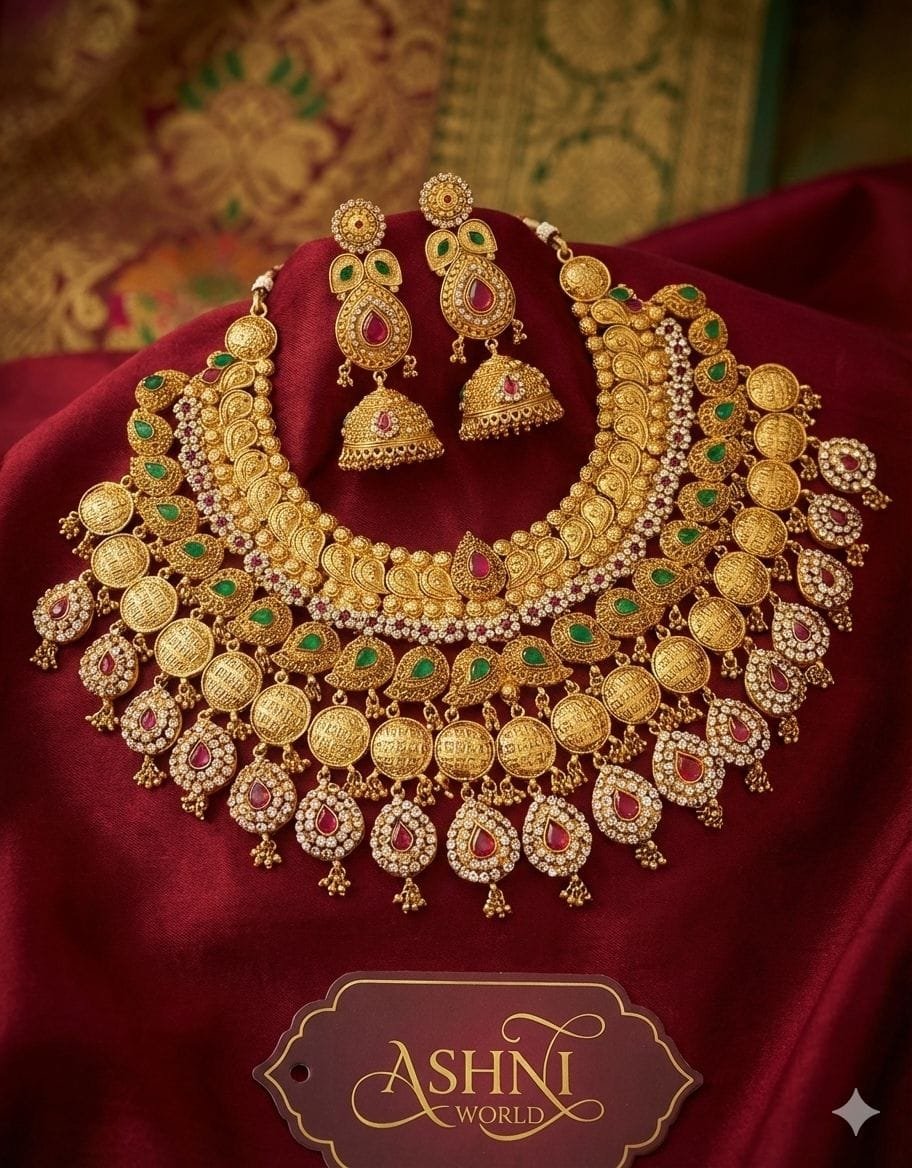 Royal Heritage Necklace Set (Necklace + Earrings)