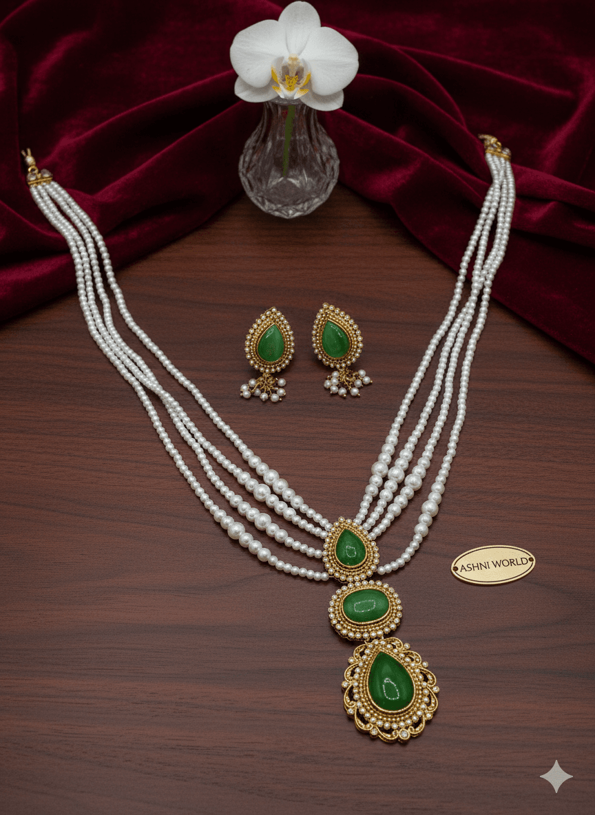 Emerald Elegance Shita Har