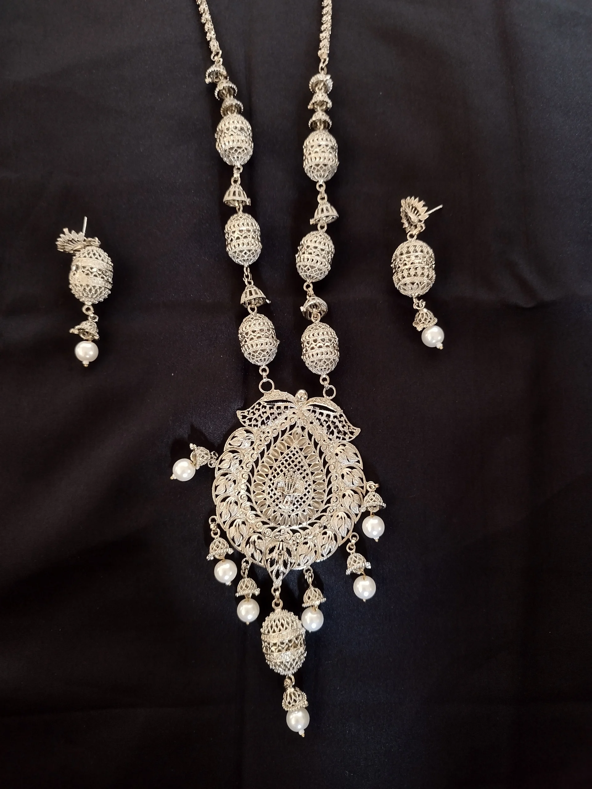 Chandrika Filigree Shita Har