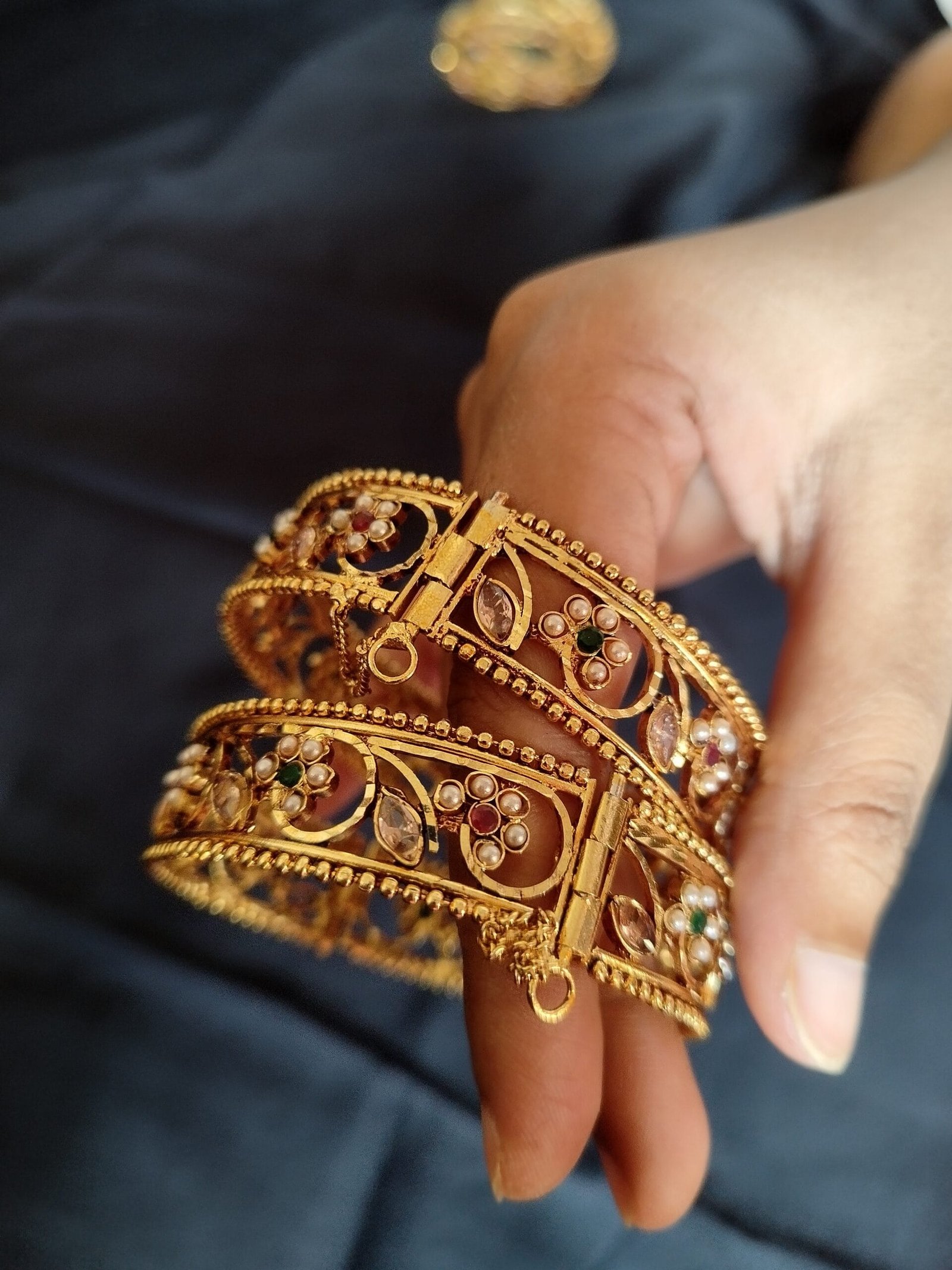 The Noor-E-Zaman Filigree Bangles