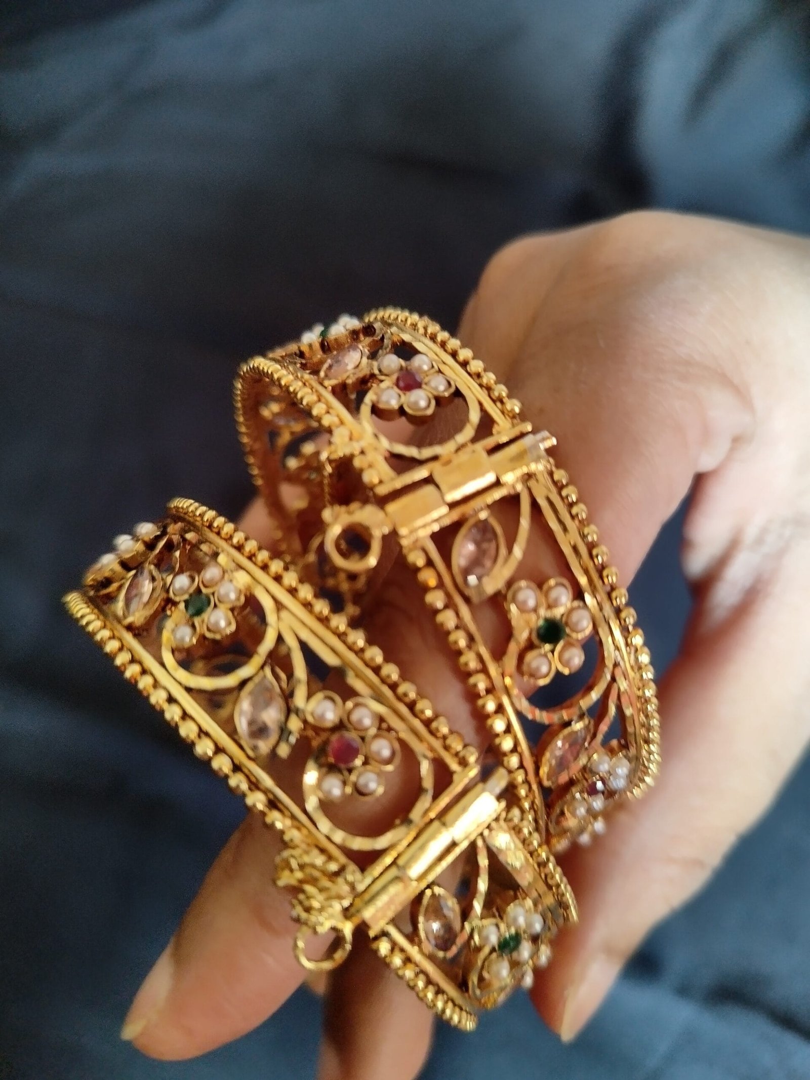 The Noor-E-Zaman Filigree Bangles
