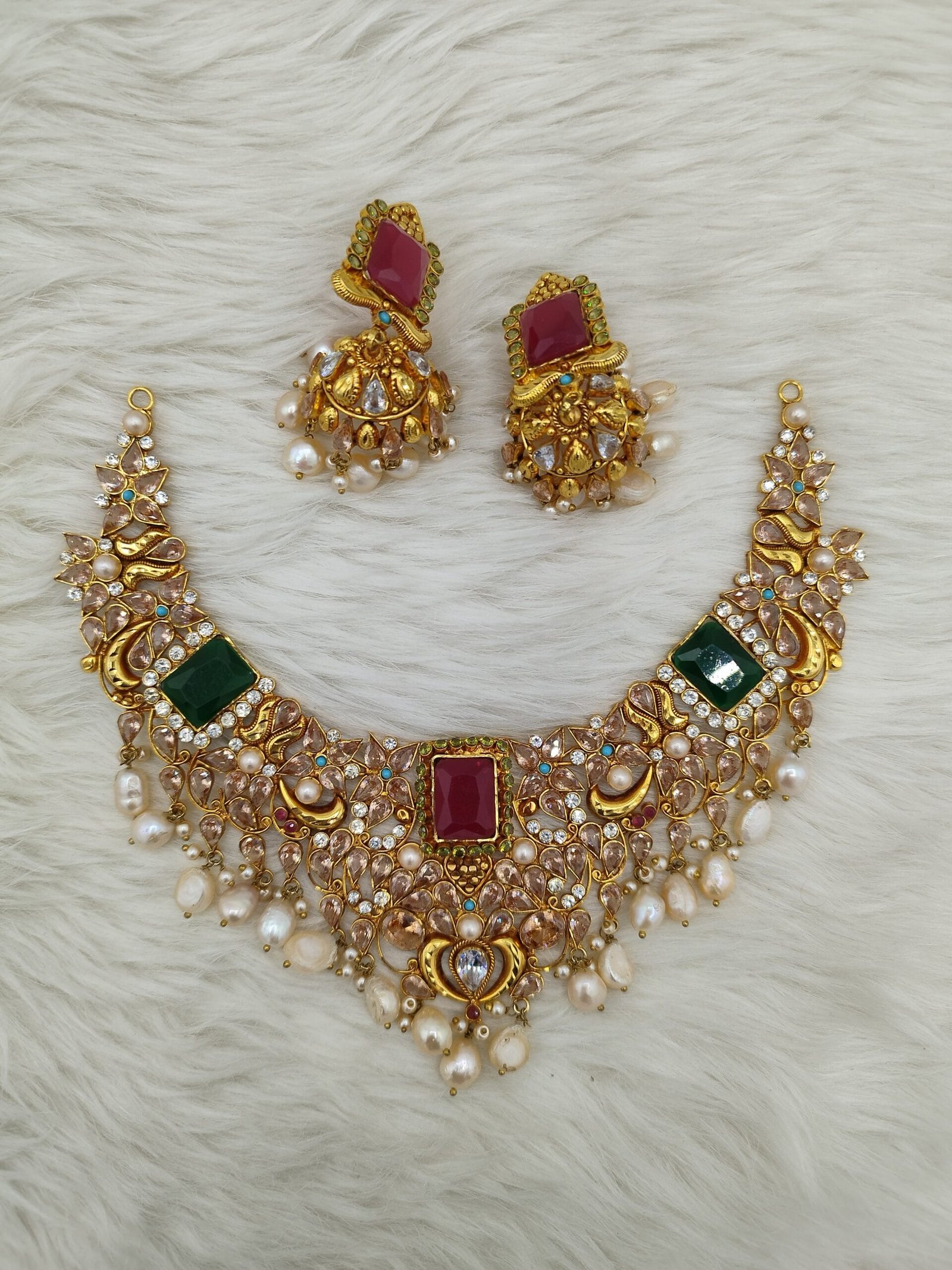 The Regal Heritage Collection: Ashni World Signature Necklace Set