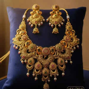 Porimoni Necklace Set