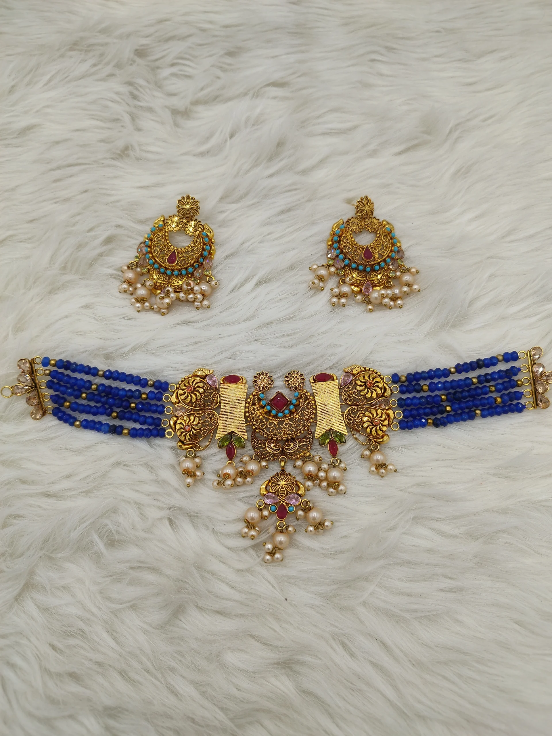 The Royal Azure Heritage Choker Set