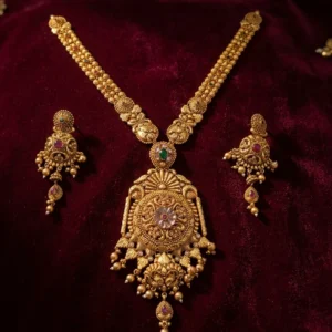 Empress of Elegance: The Ashni World Royal Shita Har Set