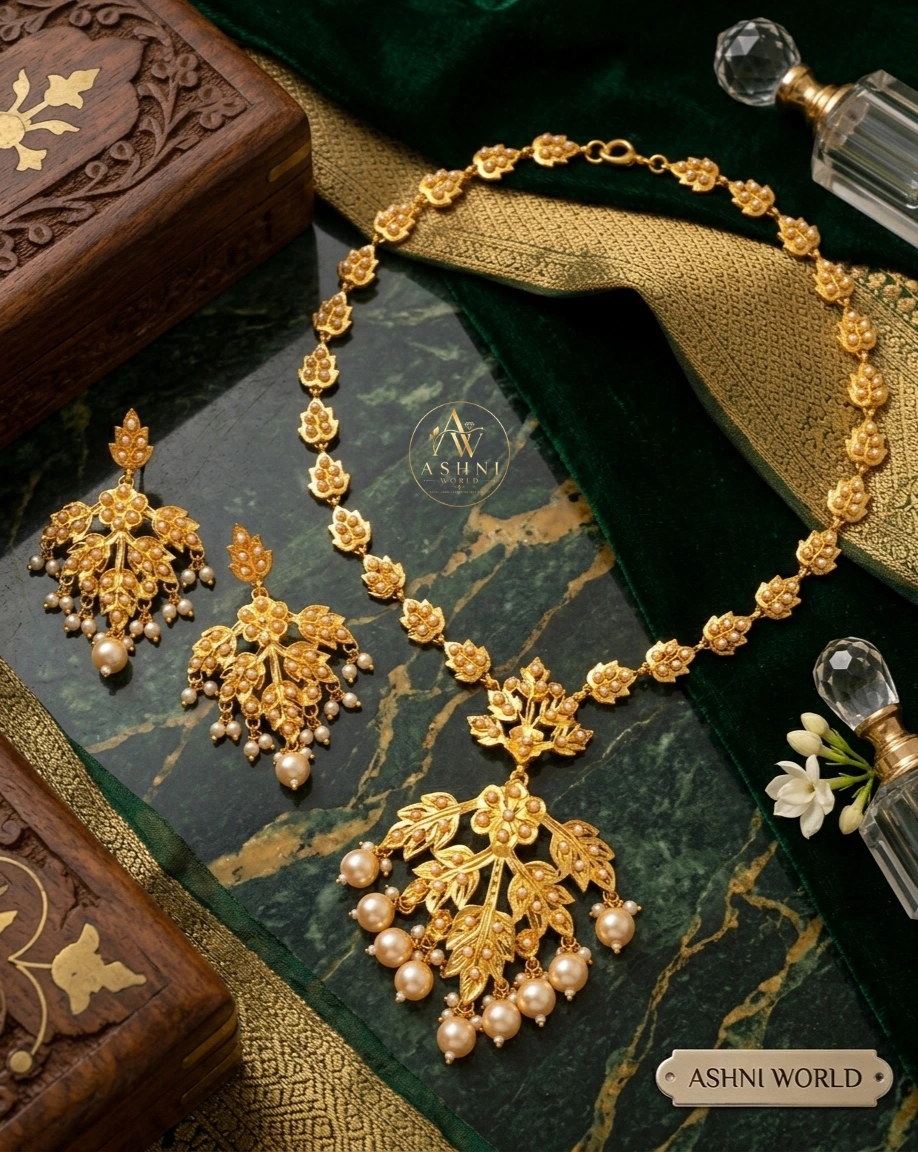 Royal Swarnalata Leaf Motif Pearl Necklace Set