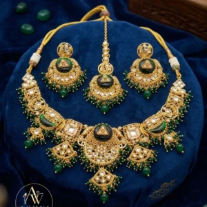 Royal Emerald Rajouri Choker Necklace Set